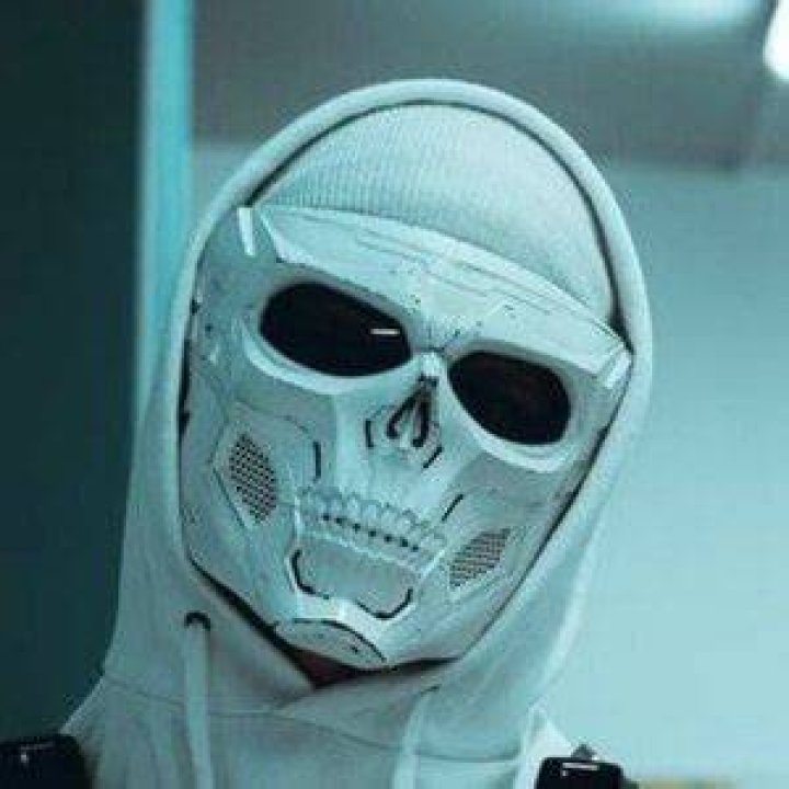 avemoves - Age, Family, Bio