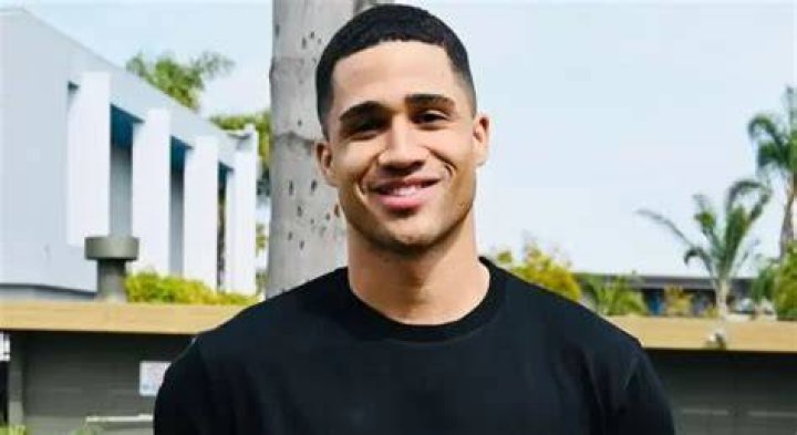 Aven Jones Bio (Wiki) 