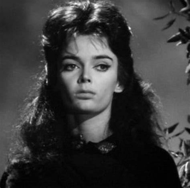 Barbara Steele - Age, Family, Bio