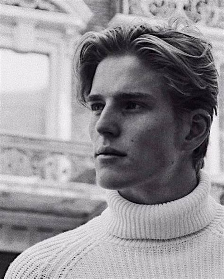 Benjamin Aston - Age, Family, Bio