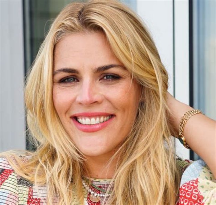 Busy Philipps is earning more money from Instagram posts than acting. See her net worth too Busy Philipps is earning more money from Instagram posts than acting. See her net worth too