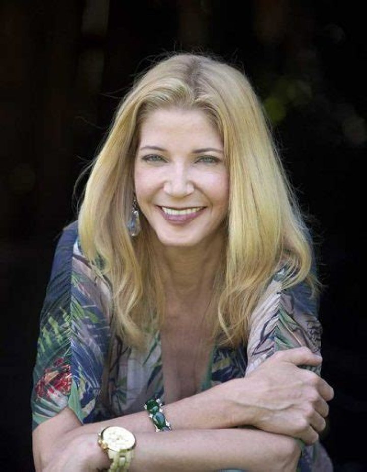 Candace Bushnell Bio (Wiki) 