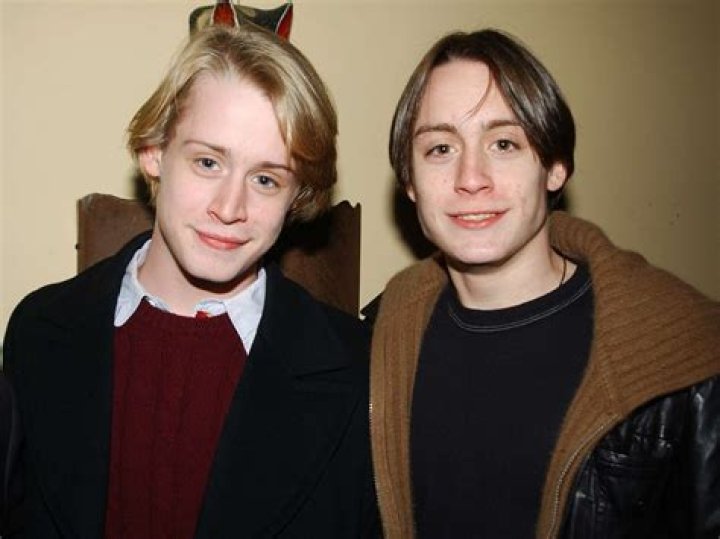 Culkin's famous Home Alone pose.