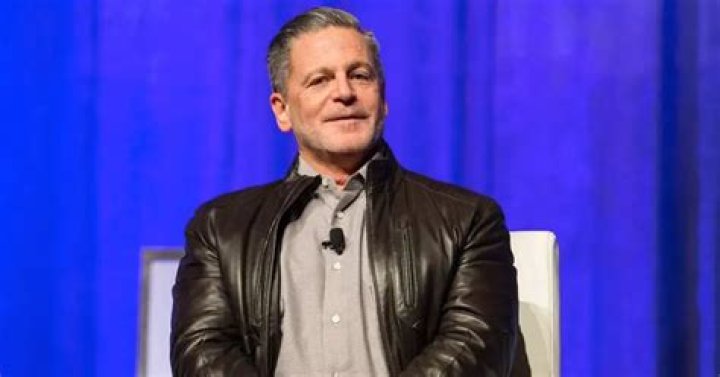 Dan Gilbert Bio (Wiki) 