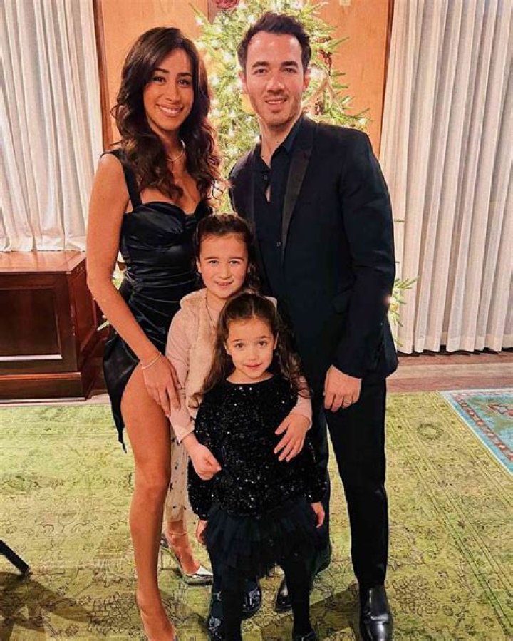 Danielle Jonas - Age, Family, Bio