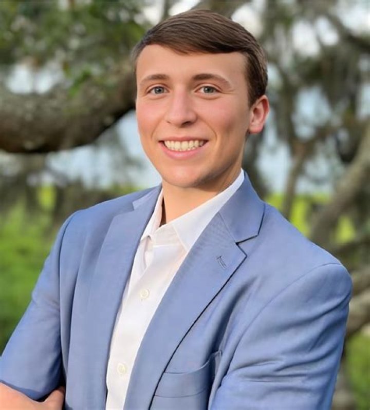 Dylan Carr - Age, Family, Bio
