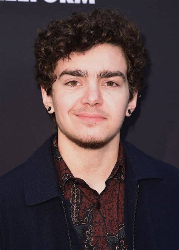 Elliot Fletcher Bio (Wiki) 