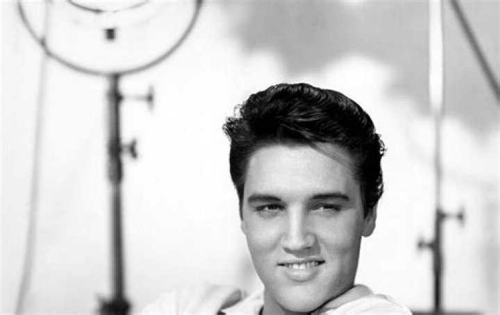 Elvis Presley photo