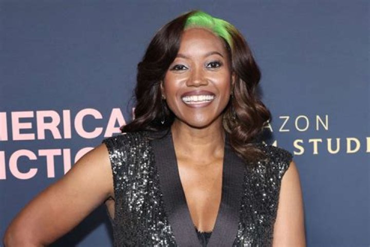 Erika Alexander photo
