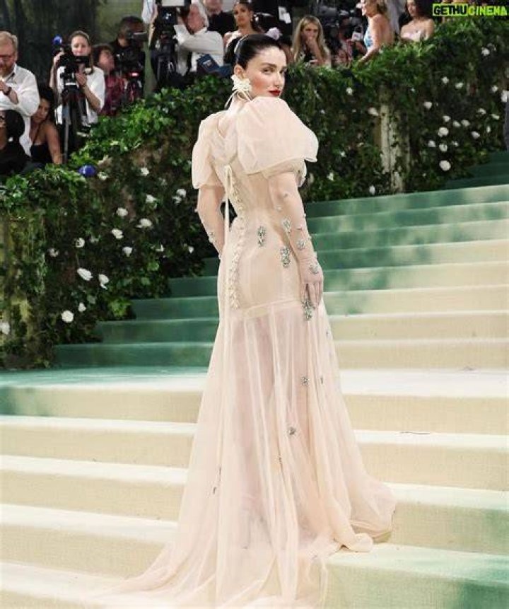eve-hewson