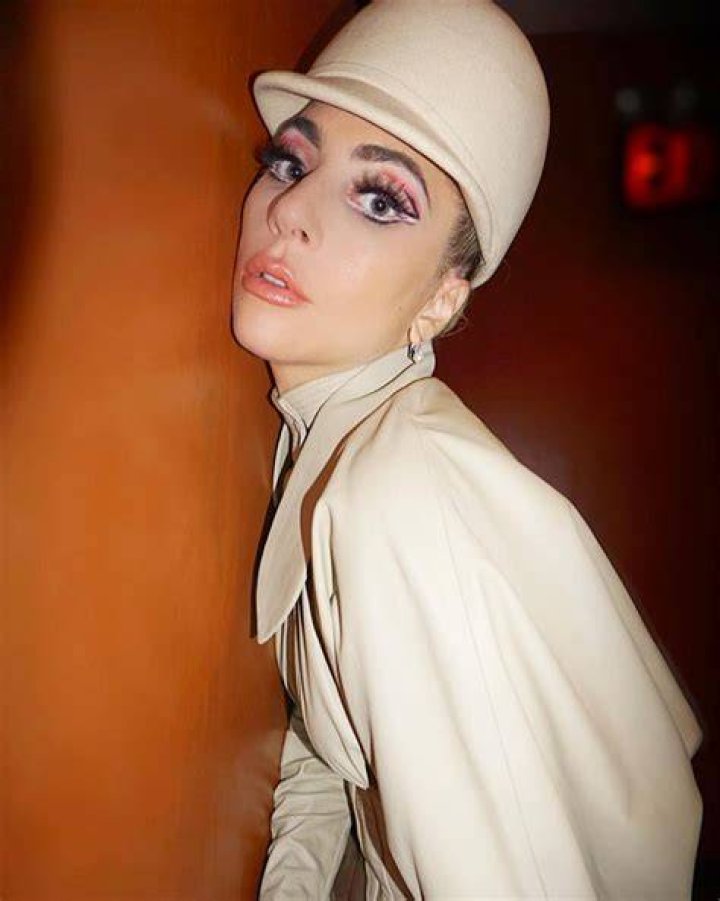 gaga1