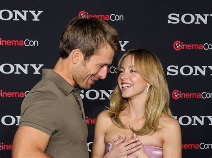 Glen Powell and Sydney Sweeney star in ANYONE BUT YOU. Glen Powell and Sydney Sweeney star in ANYONE BUT YOU.