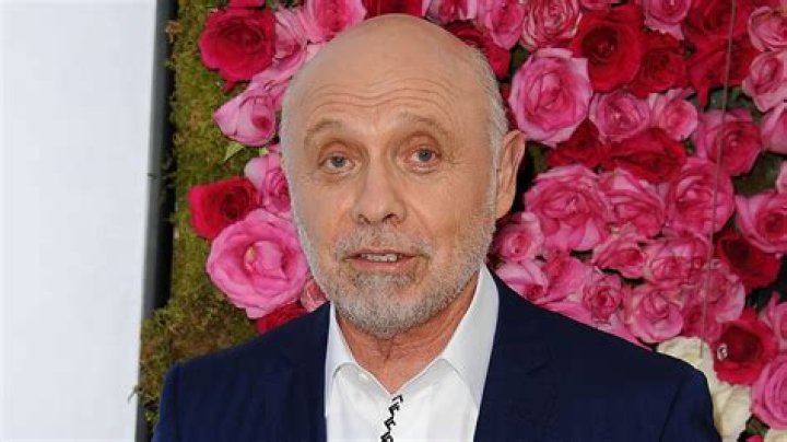 Hector Elizondo Bio (Wiki) 