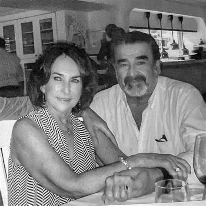 Iris Fontbona Husband