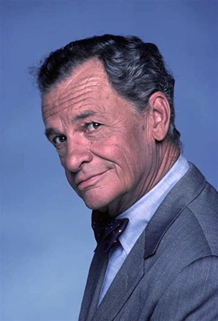 Is actor James Gregory still alive?