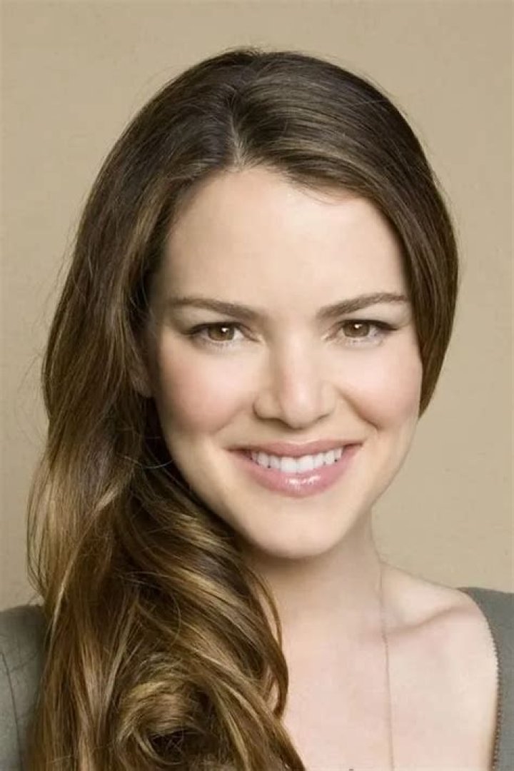 Jacinda Barrett Bio (Wiki) 