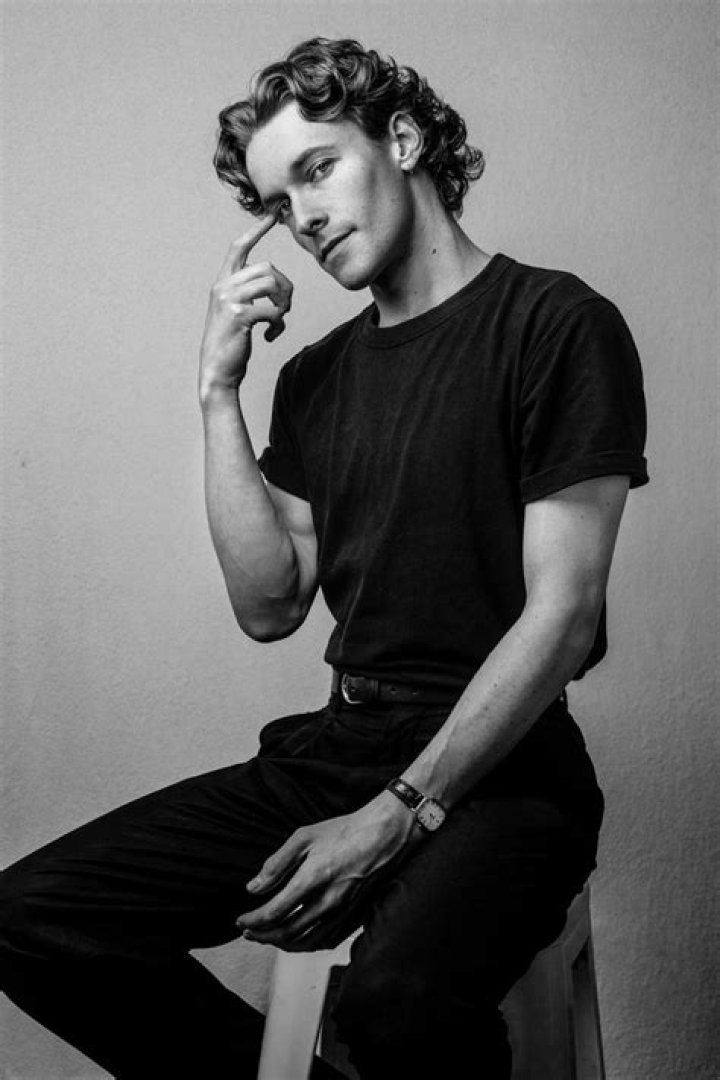 Jacob Collins-Levy Bio (Wiki) 