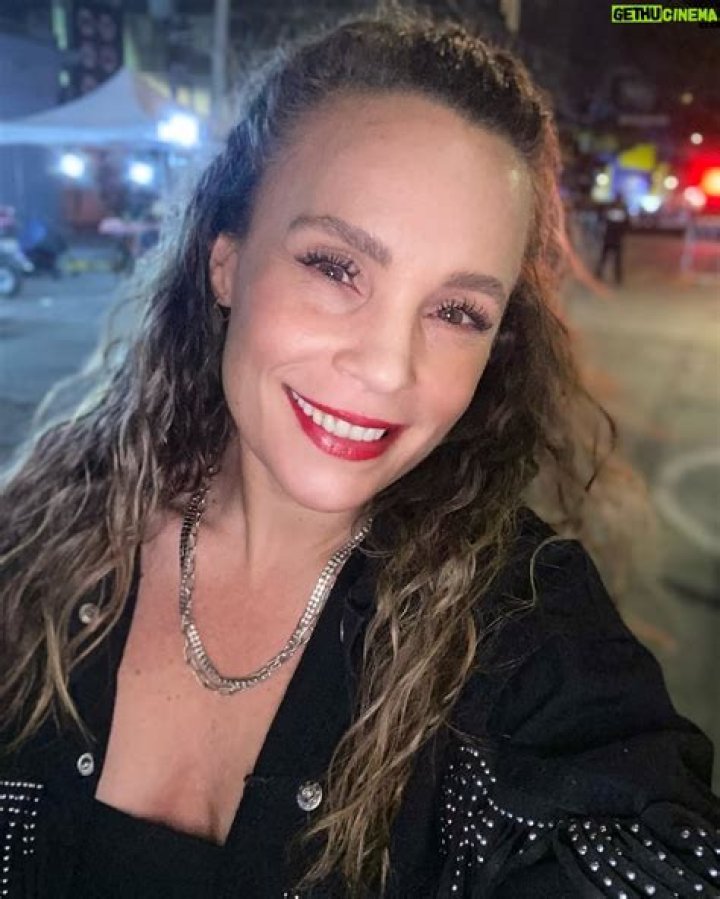 Jessica Coch Bio (Wiki) 