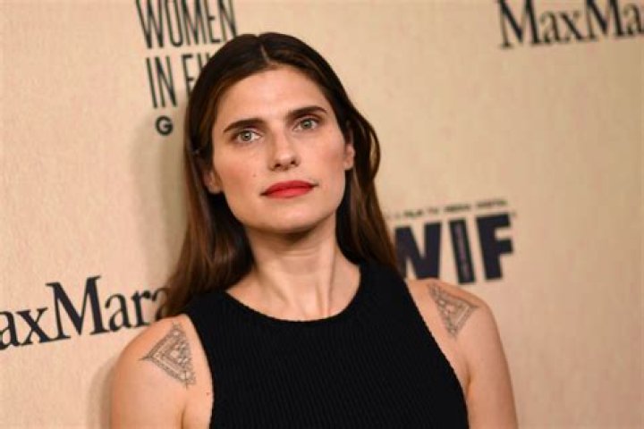 Lake Bell Highlights