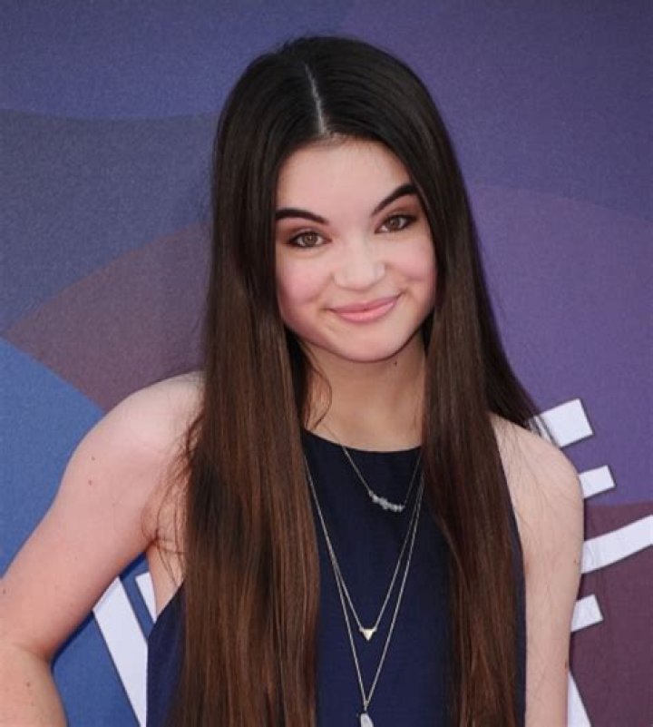 Landry Bender Bio (Wiki) 