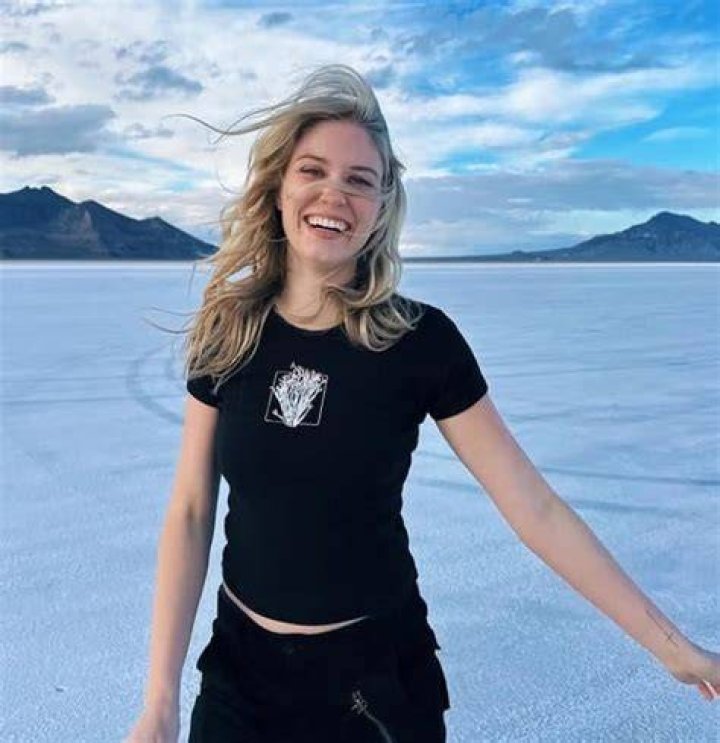 Liv Pearsall Bio (Wiki) 