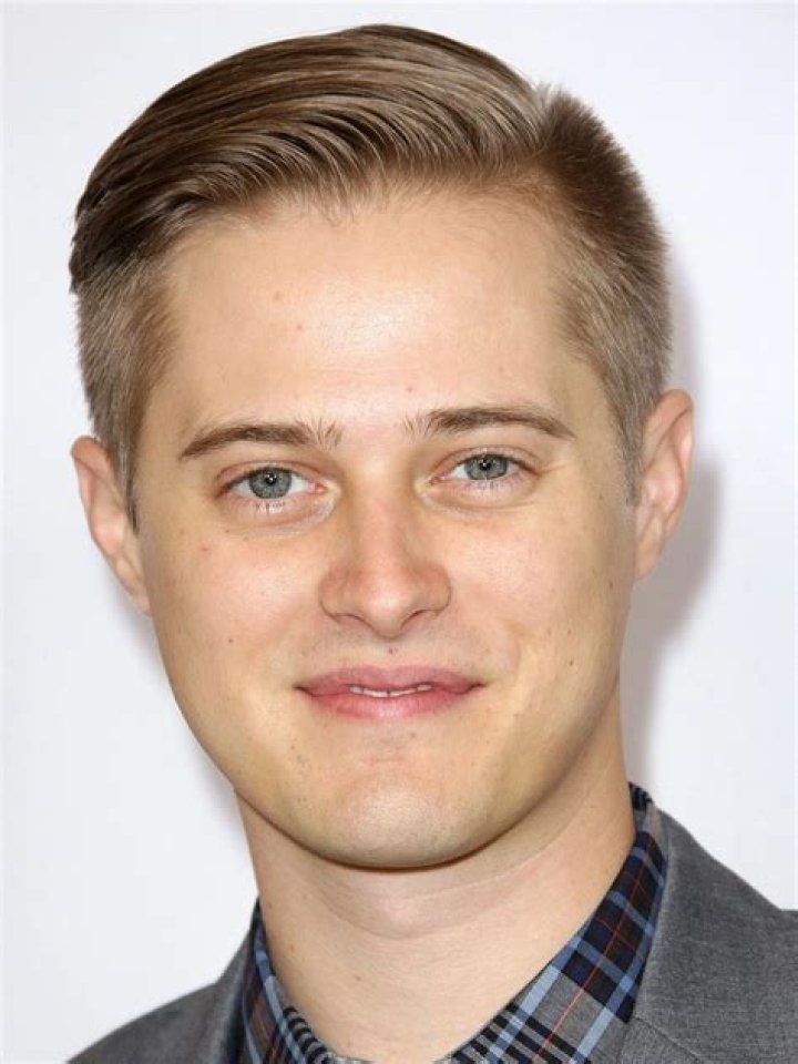 Lucas Grabeel Bio (Wiki) 