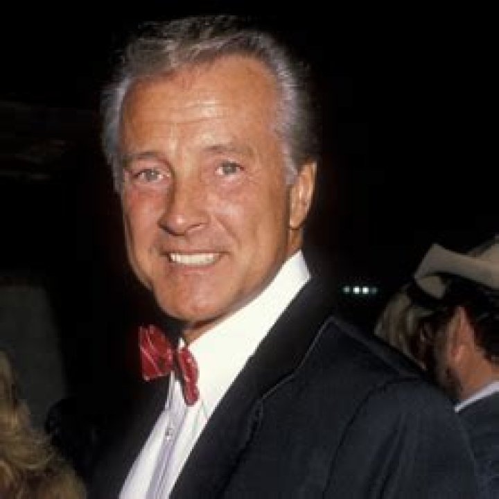 Lyle Waggoner Bio (Wiki) 