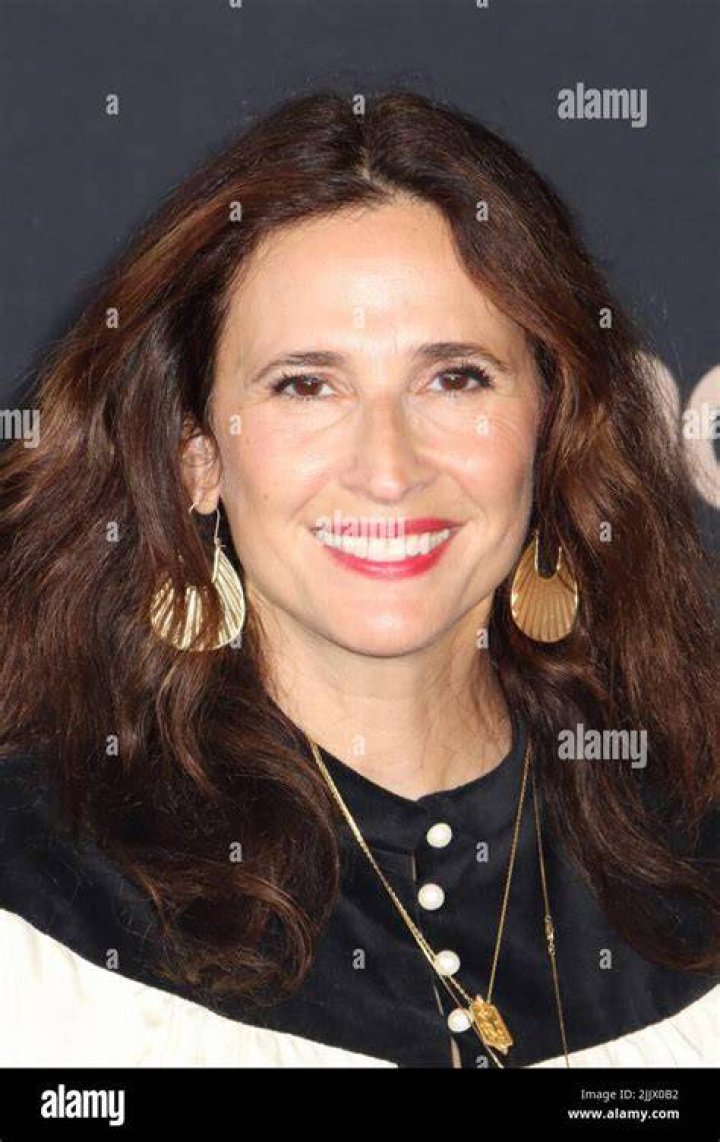 Michaela Watkins photo