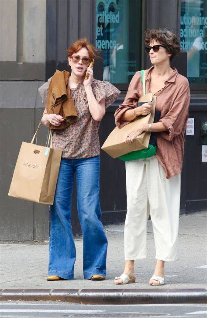 Molly Ringwald friend