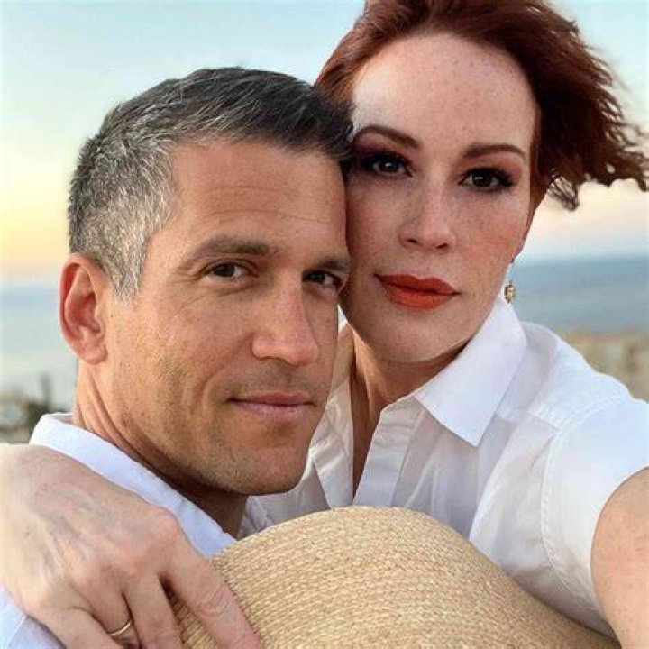 Molly Ringwald husband