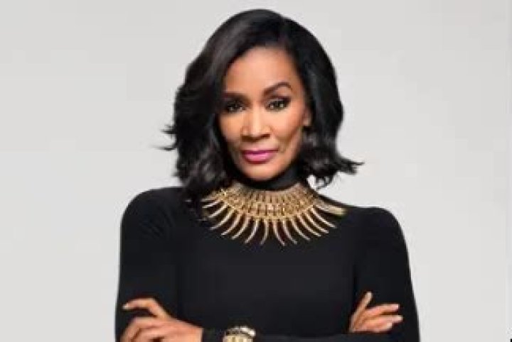 Momma Dee - Age, Family, Bio