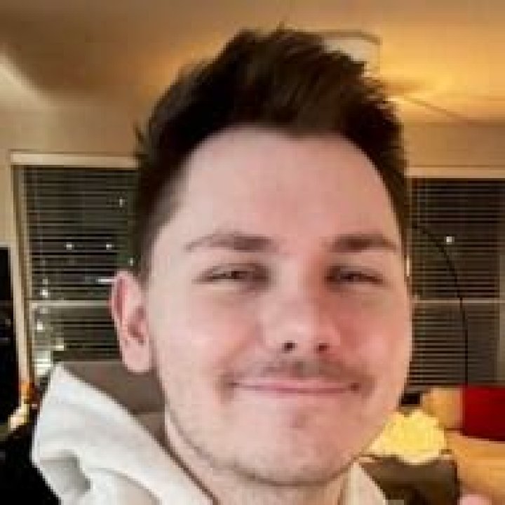 MrHappy1227 - Age, Family, Bio