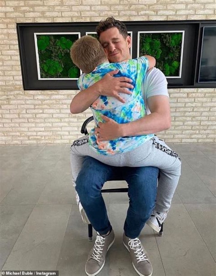 Noah Buble - Age, Family, Bio
