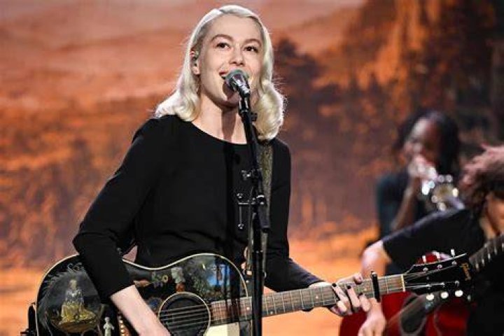Phoebe Bridgers photo