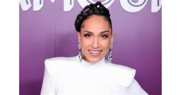 Robin Arzon - Age, Family, Bio
