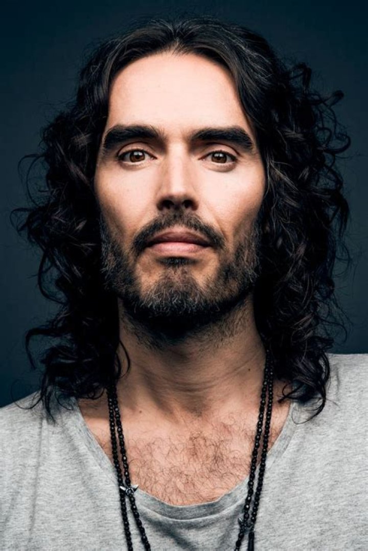 Russell Brand's pet Chickens and Pigs