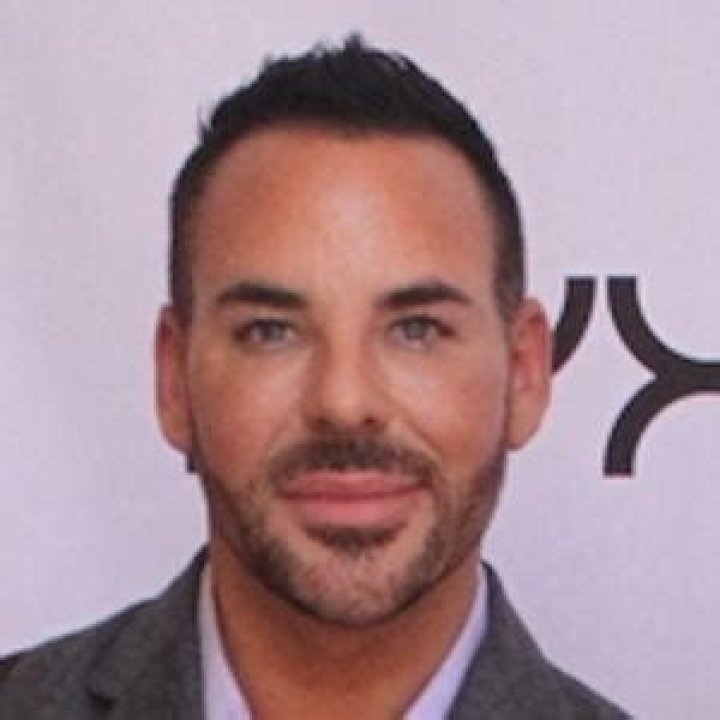Scott Barnes - Age, Family, Bio