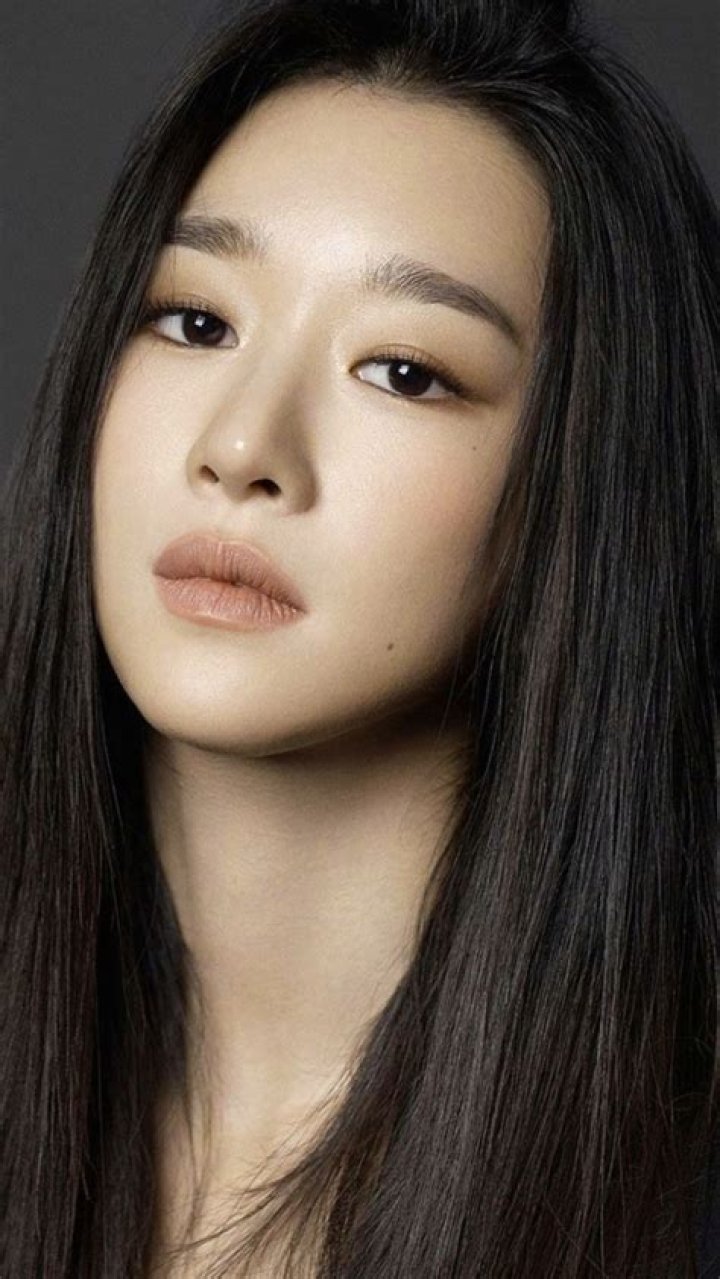 Seo Ye Ji at the airport