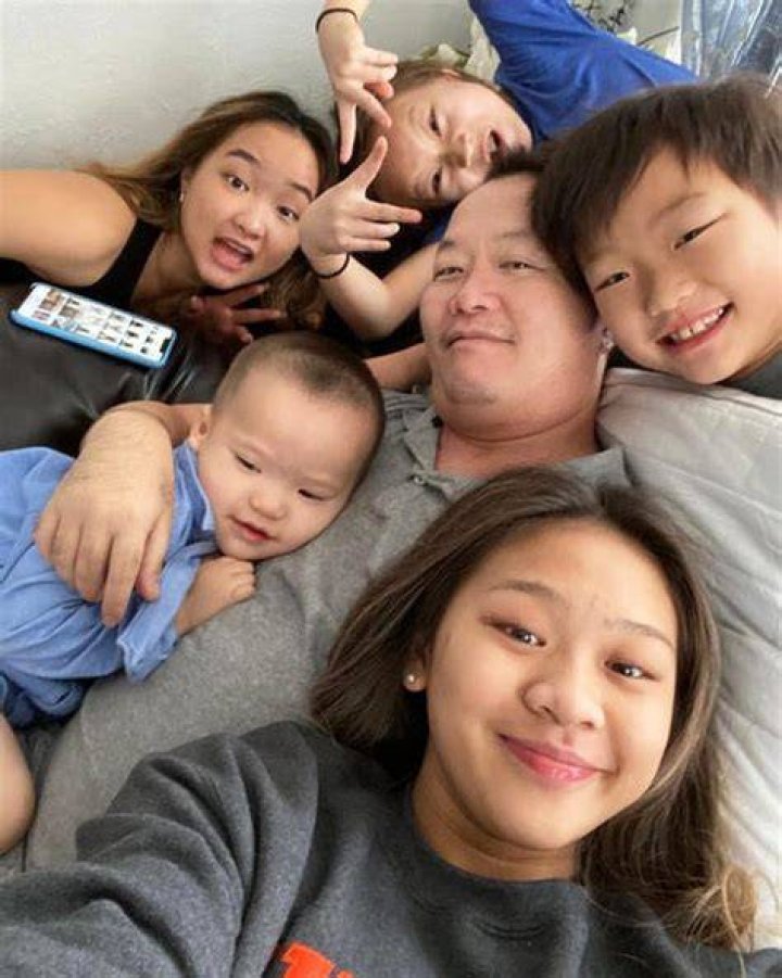 Sunisa Lee Siblings 