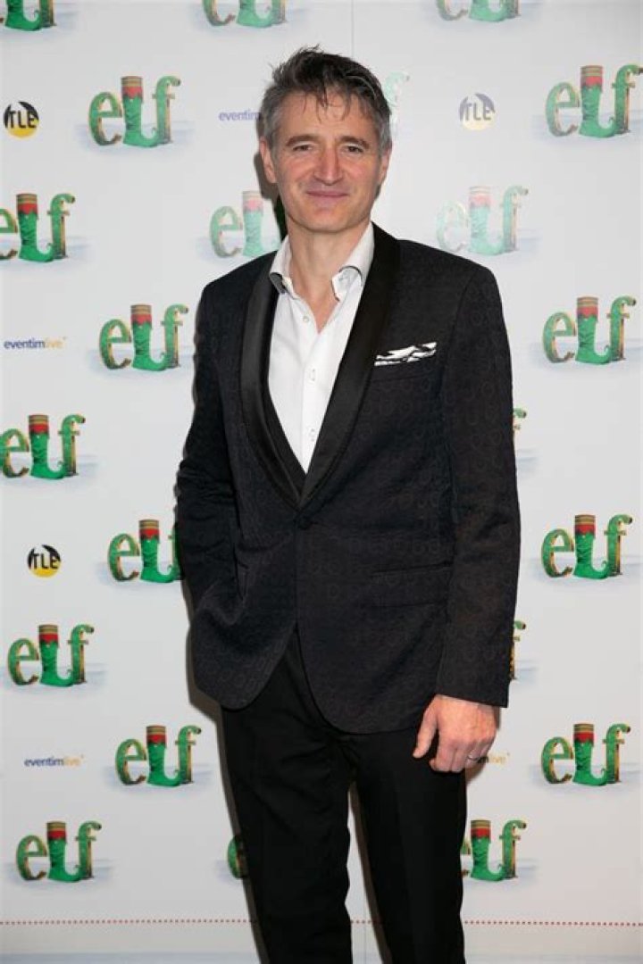 Tom Chambers Bio (Wiki) 