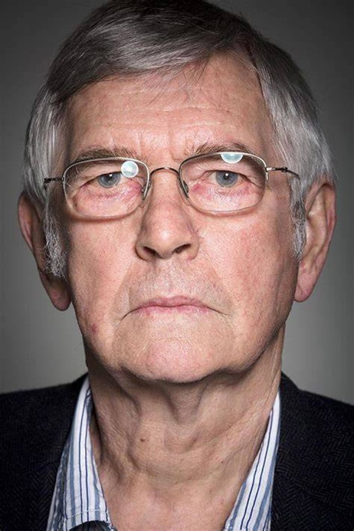 Tom Courtenay photo 3