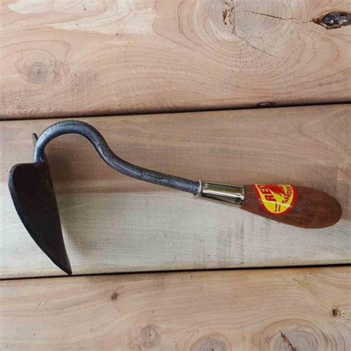 What is a Warren hoe used for?