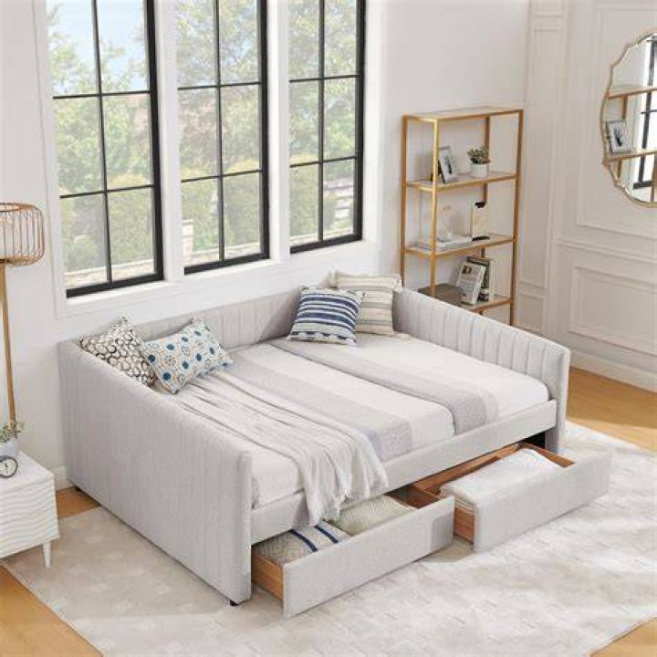 What size bed is a daybed?