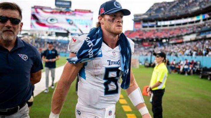 Will Levis #8 of the Tennessee Titans warms up at Caesars Superdome on September 10, 2023 in New Orleans, Louisiana.