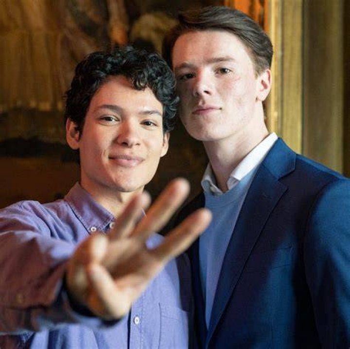 Young Royals S3. Omar Rudberg as Simon in Young Royals. Cr. Courtesy of Netflix © 2023 Young Royals S3. Omar Rudberg as Simon in Young Royals. Cr. Courtesy of Netflix © 2023